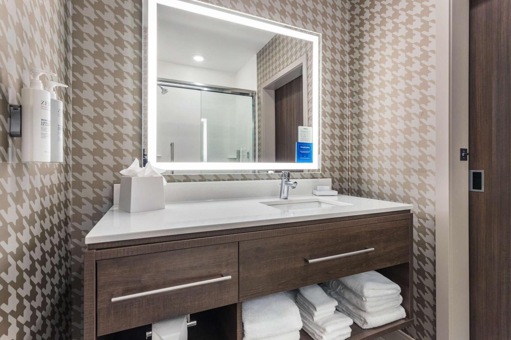 Home2 Suites By Hilton Cedar Rapids Westdale Esterno foto