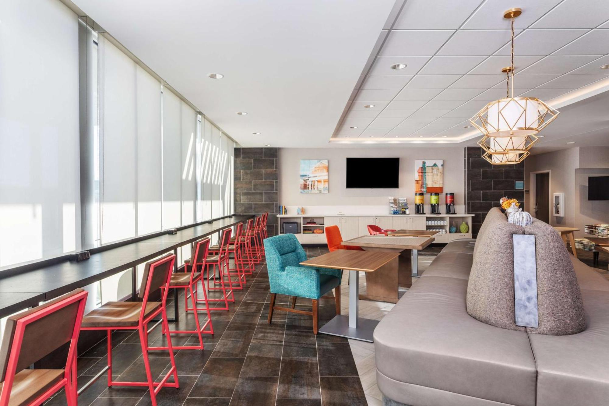 Home2 Suites By Hilton Cedar Rapids Westdale Esterno foto